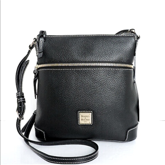 Dooney & Bourke Handbags - Dooney & Bourke black crossbody bag
